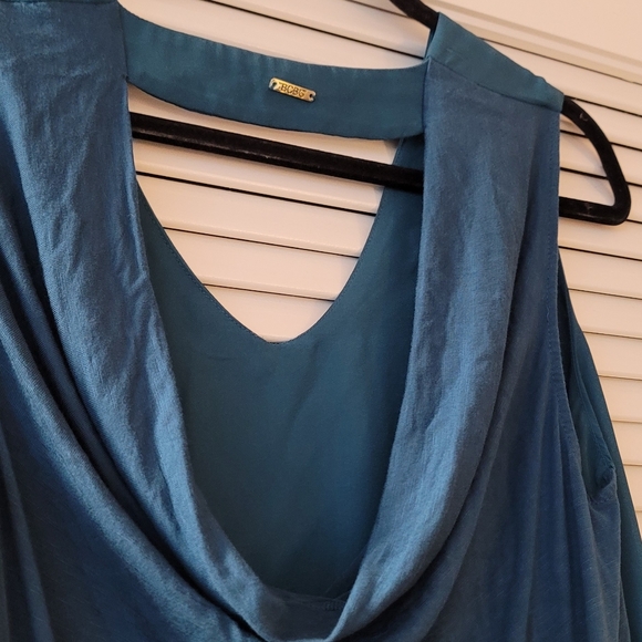 BCBGeneration- Teal Sleeveless High-Low Top With Cut-Out - Picture 3 of 5